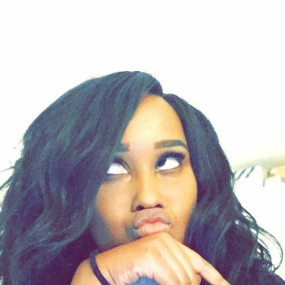 Meet your Posher, Cilla - Picture 1 of 1